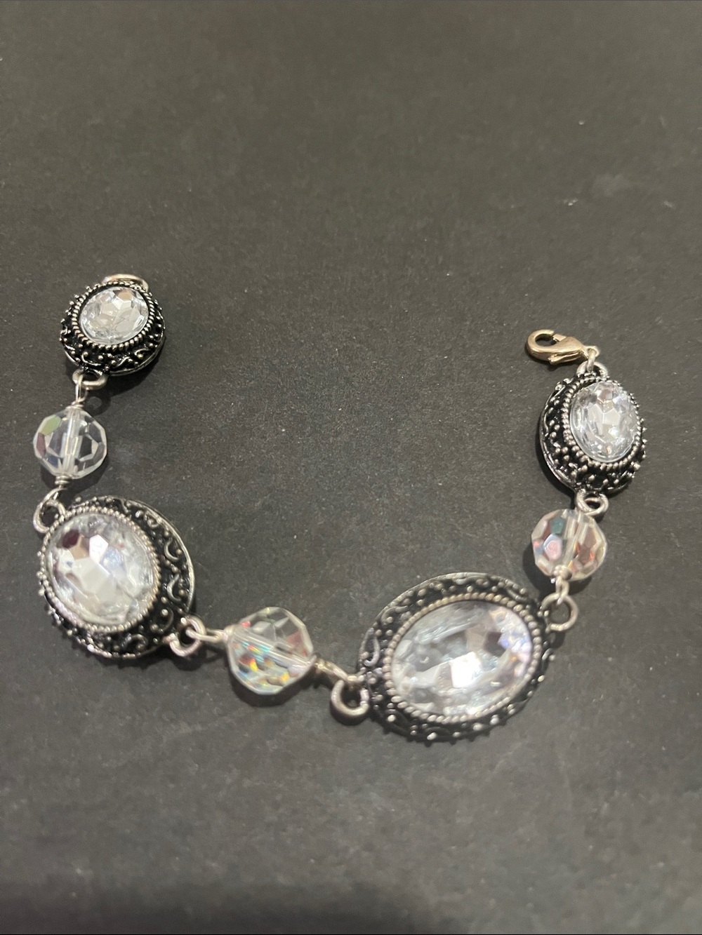 Vintage-Style White Crystal Bracelet - Women Jewelry